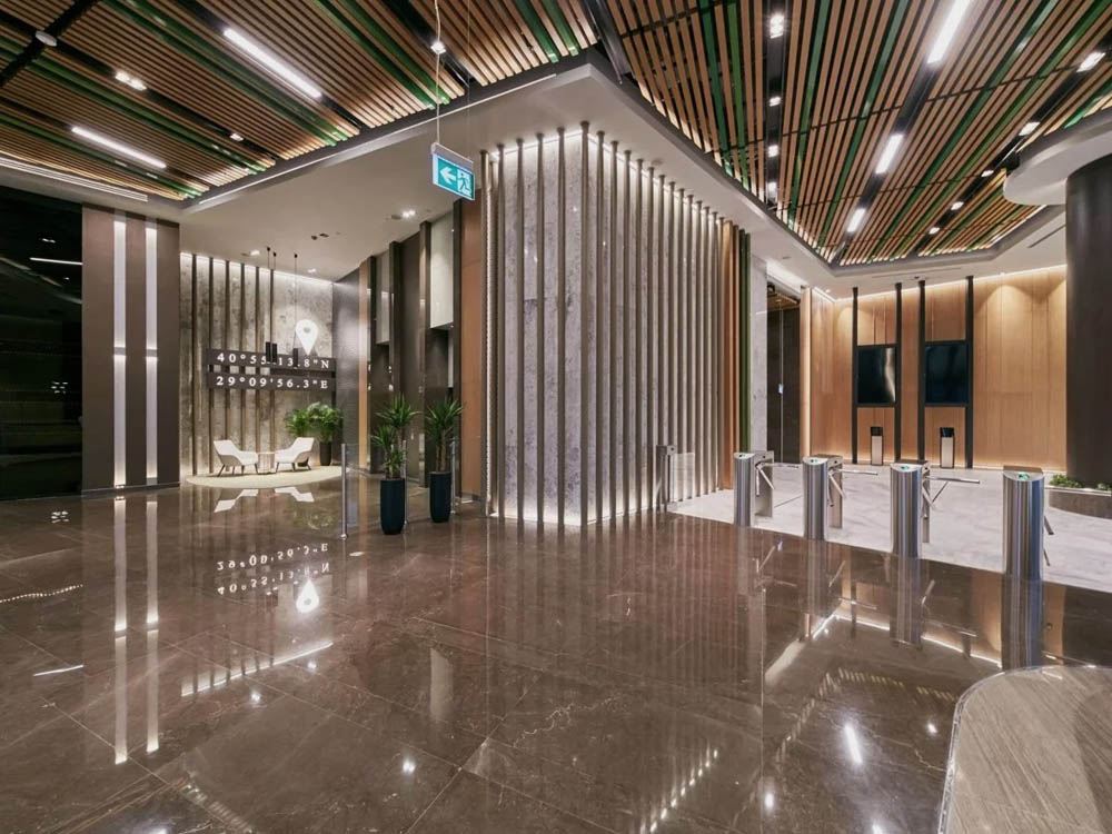 HOTEL-AVM